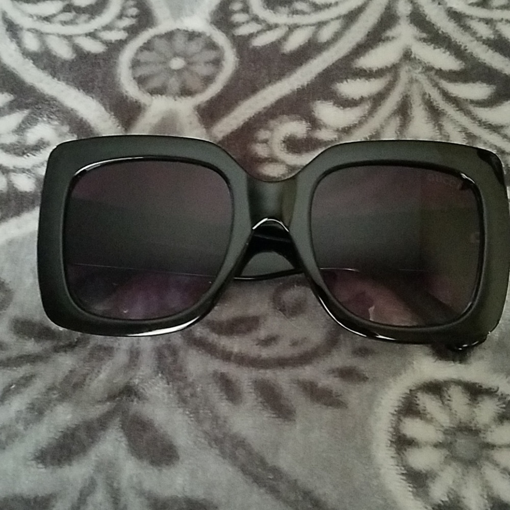 Oversized fashion glasses